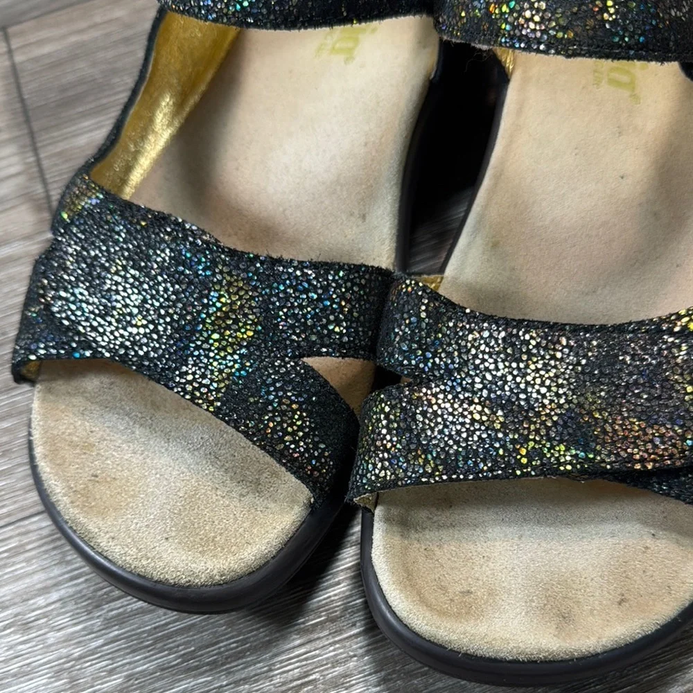 Alegria Black/ gold  Sandals woman’s 39 (b232)